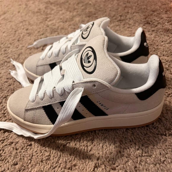 adidas Shoes - Women’s Adidas Campus 00s